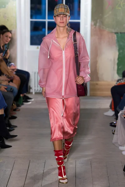 Look 4